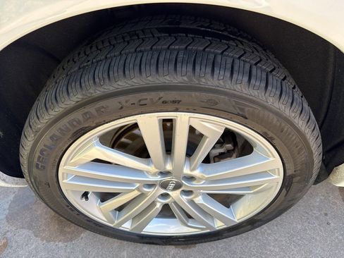 Used 2019 Audi Q5 2.0T Premium Plus w/ Premium Plus Package image 35