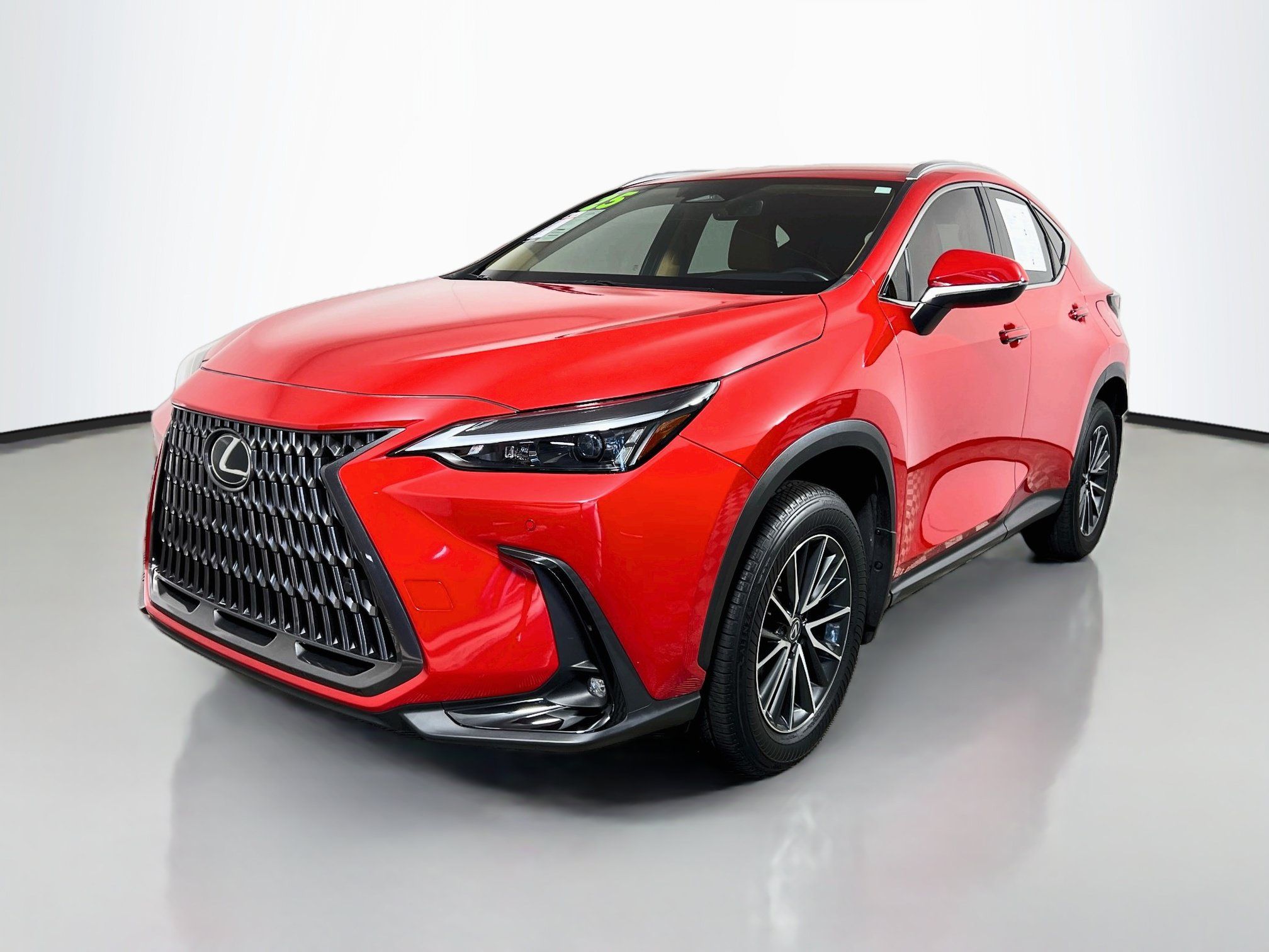 Used 2025 Lexus NX 250 FWD w/ Towing Package (2000 Lbs) image 10
