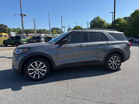 New 2026 Ford Explorer ST-Line RWD image 6
