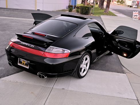 Used 2004 Porsche 911 Carrera 4S image 59