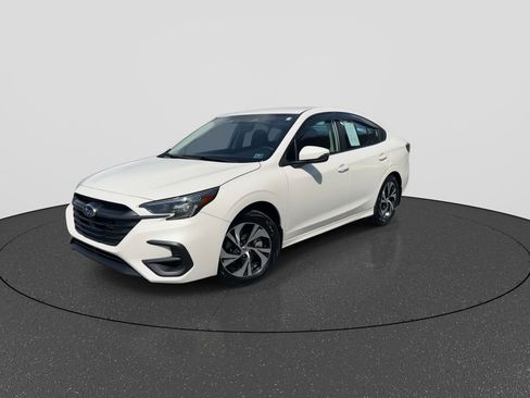 Used 2024 Subaru Legacy Premium image 4