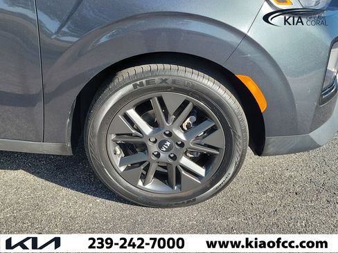 Certified 2021 Kia Soul EX image 7