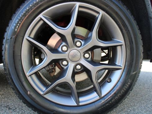 Used 2020 Jeep Grand Cherokee Limited X image 22