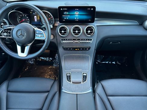 Certified 2022 Mercedes-Benz GLC 300 4MATIC w/ Premium Package Lite image 13