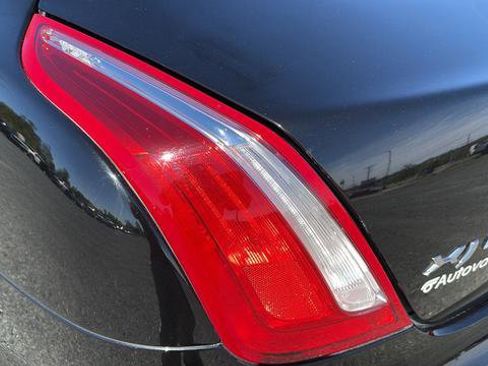 Used 2017 Jaguar XJ L Portfolio image 29