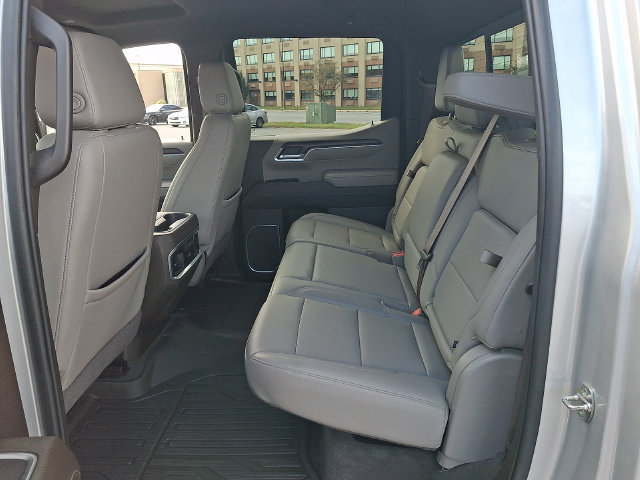 Used 2022 GMC Sierra 1500 SLT w/ SLT Premium Plus Package AWD/4WD image 10