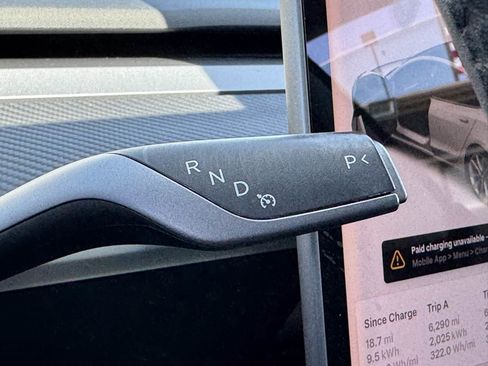 Used 2020 Tesla Model 3 Performance image 32