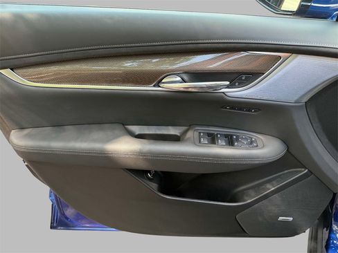 Certified 2025 Cadillac XT6 Premium Luxury w/ Platinum Package image 21