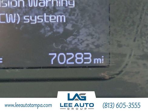 Used 2020 Kia Sorento LX FWD image 23
