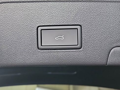 New 2026 Volkswagen Atlas Cross Sport SE image 20