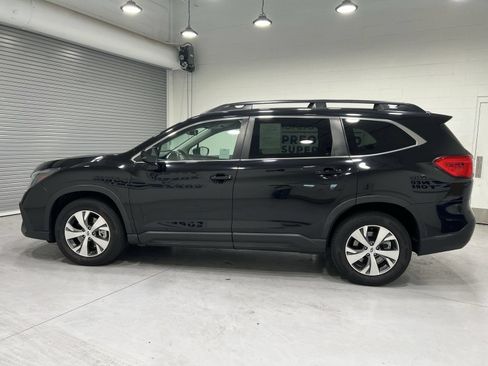 Used 2024 Subaru Ascent Premium w/ Convenience Package AWD/4WD image 5