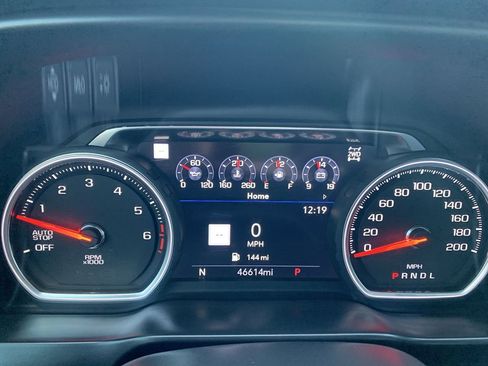 Used 2021 Chevrolet Silverado 1500 High Country w/ Technology Package image 22