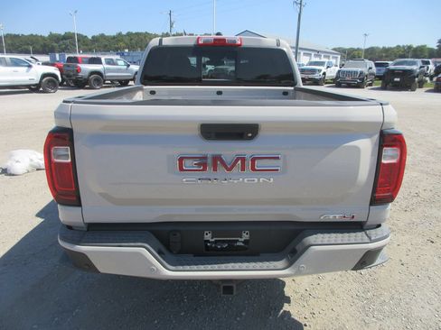 New 2026 GMC Canyon AT4 w/ Technology Plus Package AWD/4WD image 5