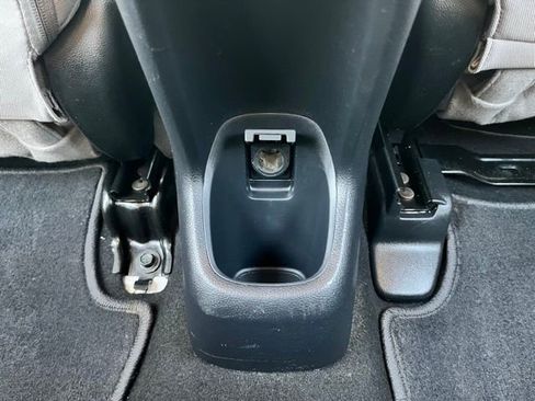 Used 2018 Honda HR-V EX image 18
