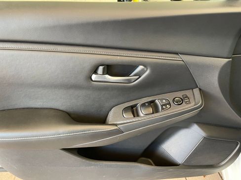 Used 2023 Nissan Sentra SV image 20