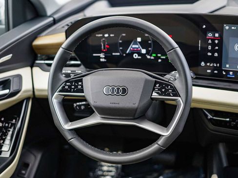 Used 2025 Audi Q6 e-tron Premium Plus w/ Premium Plus AWD/4WD image 18