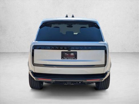 New 2025 Land Rover Range Rover SE image 8