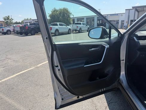 Used 2023 Toyota RAV4 XLE FWD image 12