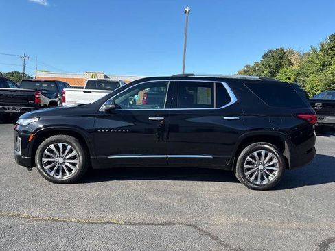 Used 2023 Chevrolet Traverse Premier AWD/4WD image 10