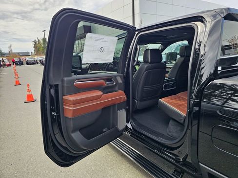 New 2026 GMC Sierra 2500 Denali Ultimate AWD/4WD image 18