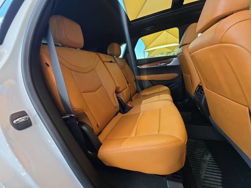 Certified 2024 Cadillac XT5 Premium Luxury w/ LPO, Premium Carpet Package FWD image 28