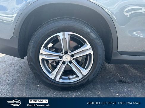 Used 2019 Mercedes-Benz GLC 300 4MATIC image 9