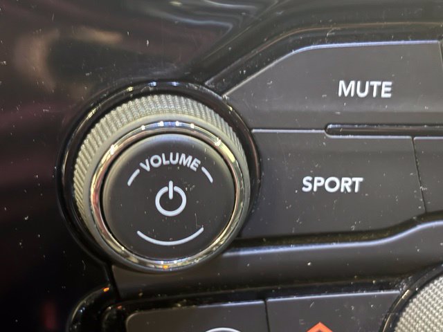 Used 2019 Chrysler 300 S AWD/4WD image 34