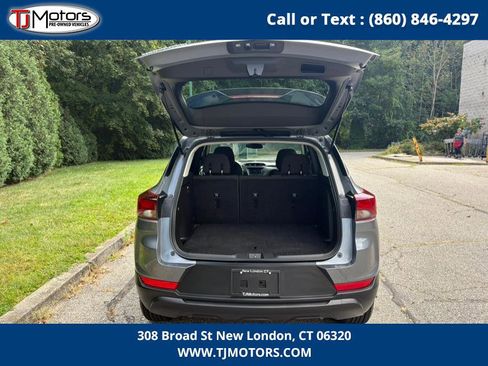 Used 2021 Chevrolet TrailBlazer LS image 10