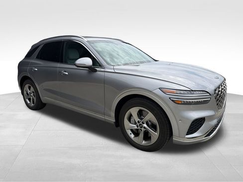 Certified 2026 Genesis GV70 2.5T Advanced AWD/4WD image 7