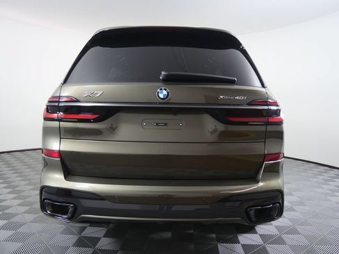 Used 2027 BMW X7 xDrive40i w/ Executive Package AWD/4WD image 4
