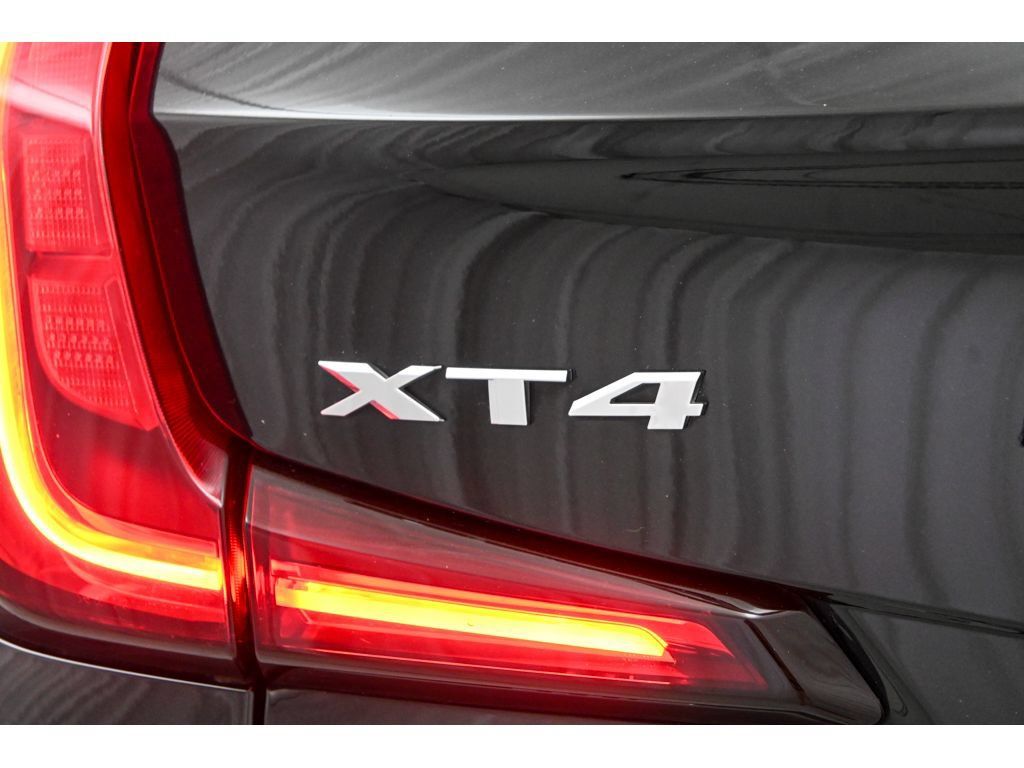 Used 2020 Cadillac XT4 Luxury w/ Cold Weather Package AWD/4WD image 52