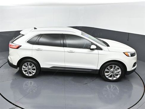 Certified 2024 Ford Edge Titanium AWD/4WD image 41