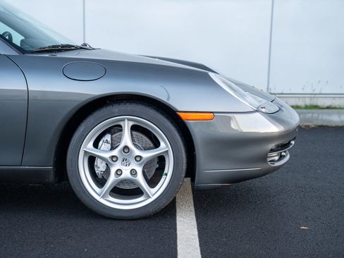 Used 2001 Porsche 911 GT3 RS image 9