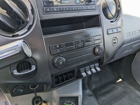 Used 2021 Ford F750 2WD Crew Cab Super Duty image 24