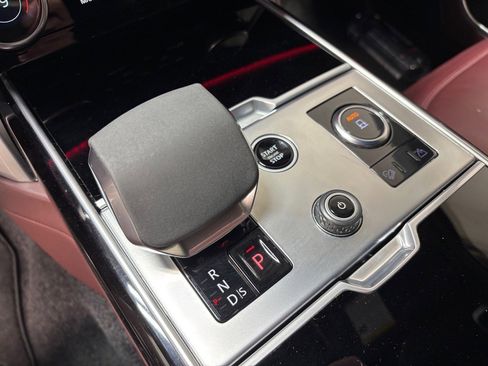 Used 2023 Land Rover Range Rover SE image 14