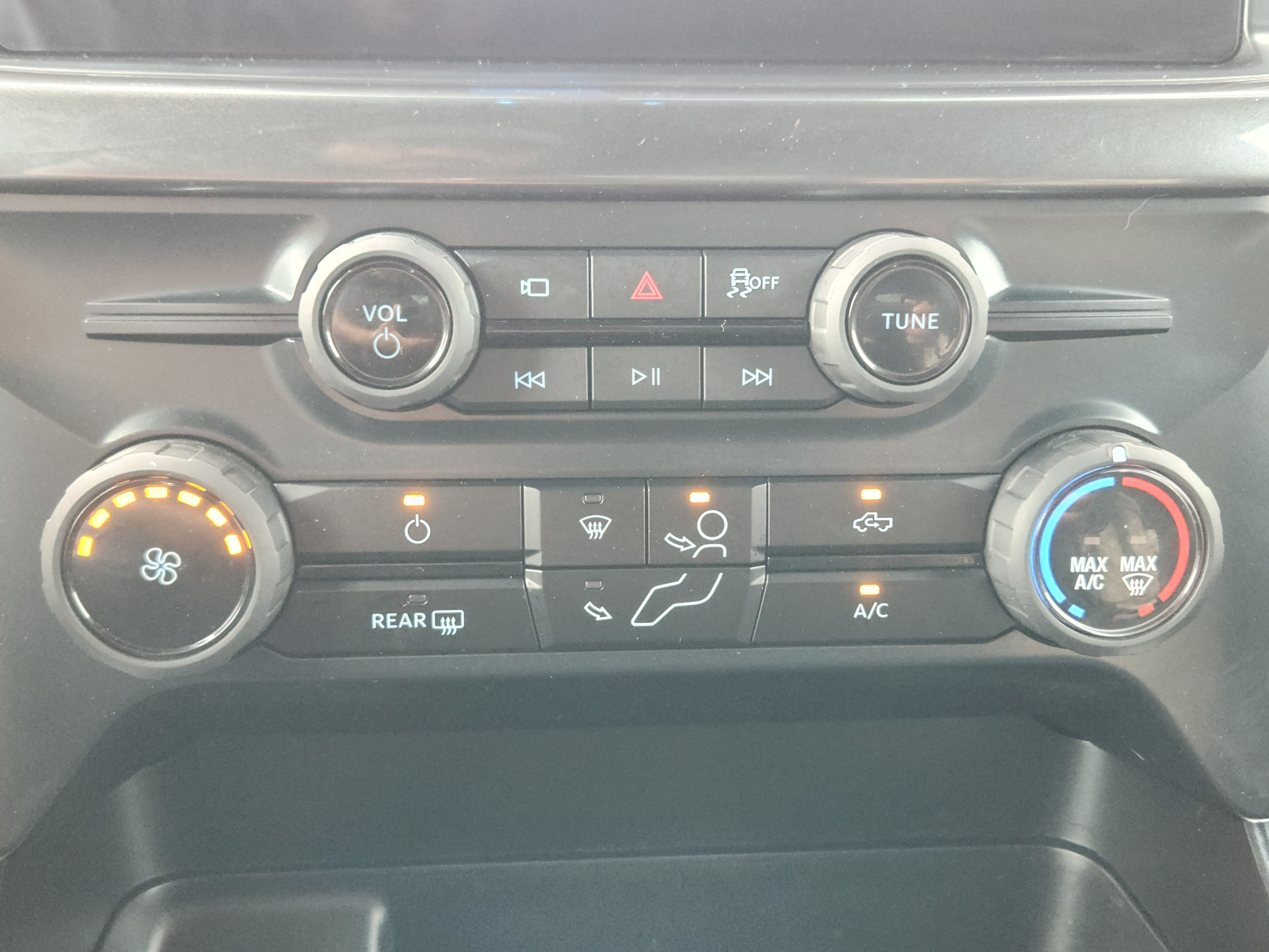 Used 2025 Ford F150 STX w/ Equipment Group 200A AWD/4WD image 14