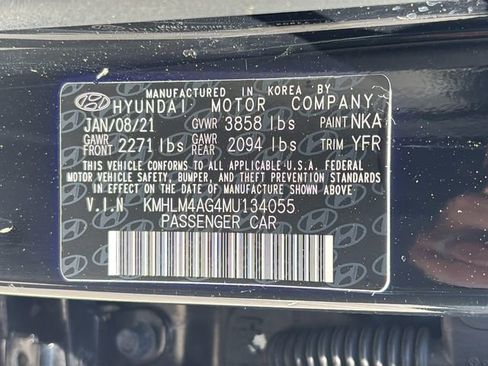 Used 2021 Hyundai Elantra SEL FWD image 28