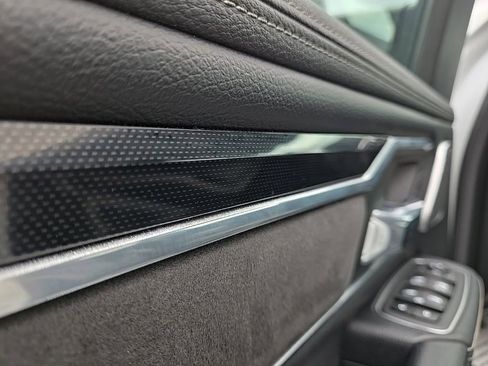 Used 2022 RAM 1500 Laramie AWD/4WD image 18
