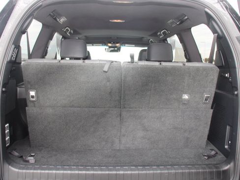 Used 2022 Lexus GX 460 Premium w/ Accessory Package AWD/4WD image 19