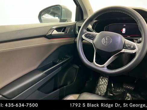 Used 2023 Volkswagen Taos SEL AWD/4WD image 10