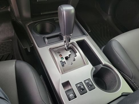 Used 2023 Toyota 4Runner SR5 Premium w/ Moonroof Package RWD image 19