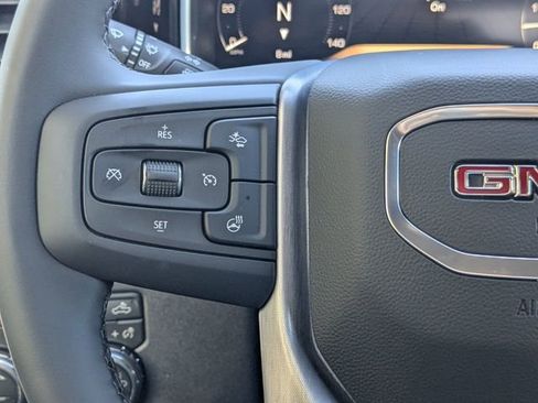 New 2026 GMC Sierra 2500 SLT w/ SLT Premium Package AWD/4WD image 28