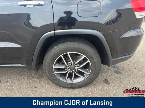 Used 2018 Jeep Grand Cherokee Limited w/ Trailer Tow Group IV AWD/4WD image 31