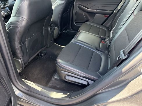 Used 2025 Ford Escape ST-Line AWD/4WD image 17