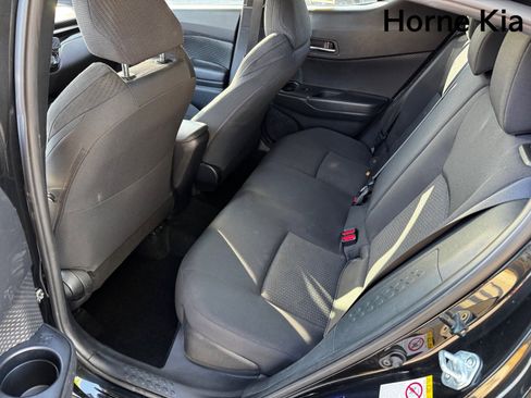 Used 2018 Toyota C-HR XLE image 11