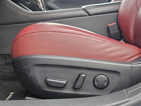 Used 2024 MAZDA MAZDA3 s image 17