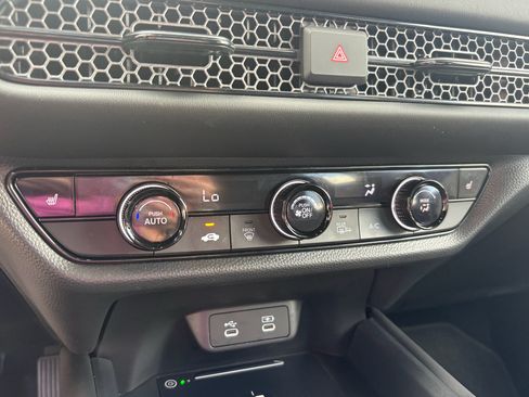 Certified 2026 Honda HR-V Sport image 18