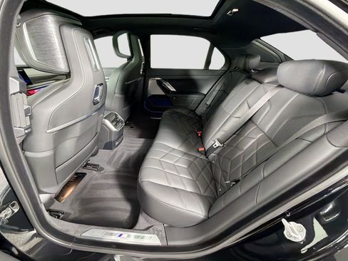 New 2026 BMW 740i xDrive w/ Executive Package image 26