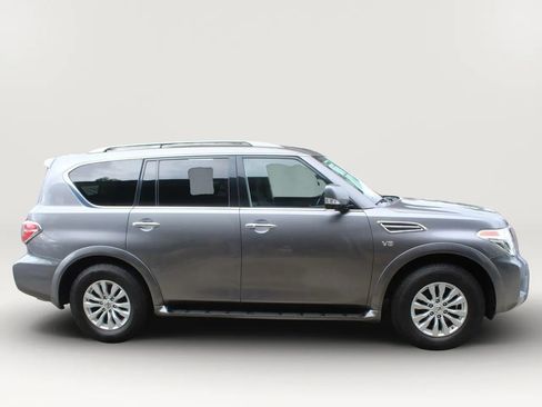 Used 2019 Nissan Armada SV image 7
