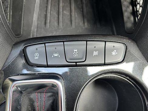 Certified 2024 Chevrolet TrailBlazer RS w/ Driver Confidence Package image 21